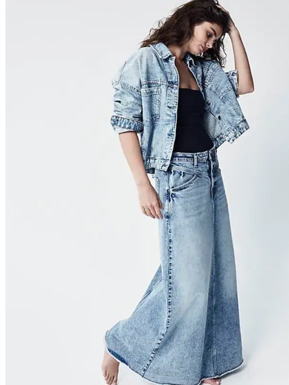 Come As You Are Denim Maxi Skirt
COLOR- Medium Indigo
NWT
Free People/
WTF